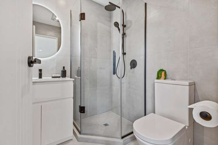 UNIT 6 13 FAIRDALE PLACE_3