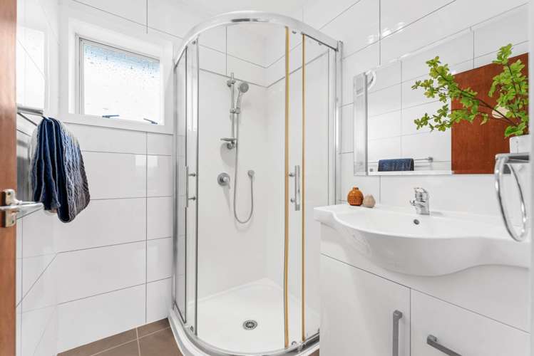 1/60 Stanniland Street Sunnyhills_9