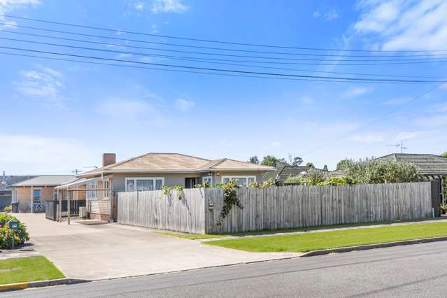 53a Pemberton Crescent Greerton_1