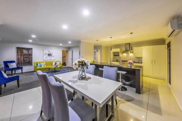 318 Hill Road The Gardens_7