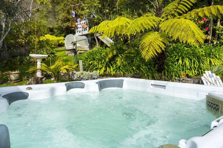 6 Hobbit Lane Pinehaven_21