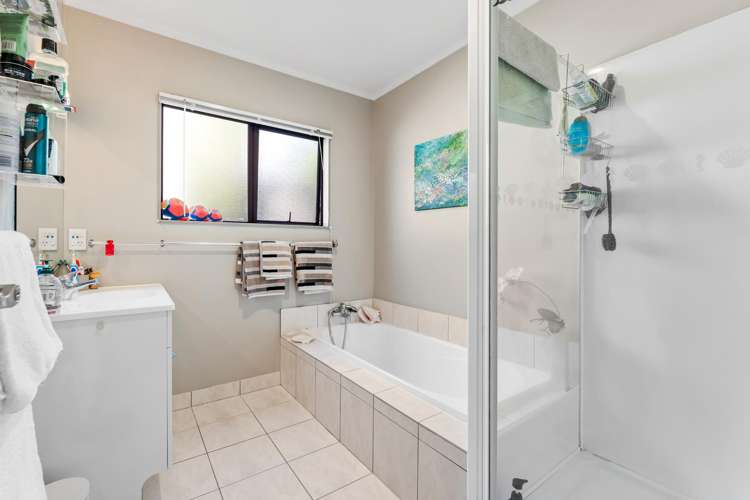 22 Coralsea Way Arkles Bay_13