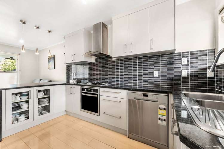 2/1 Bellamy Place Blockhouse Bay_6