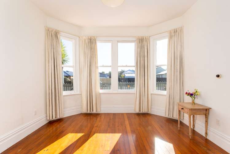 672 Worcester Street Linwood_10