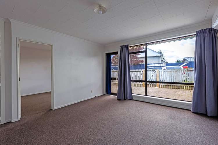 2/53 Grenville Street Waltham_3