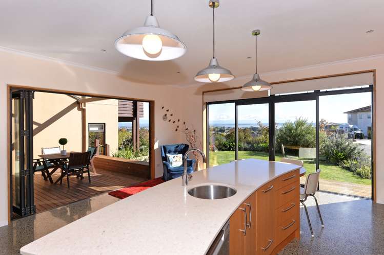 40 Angelus Avenue Richmond_5