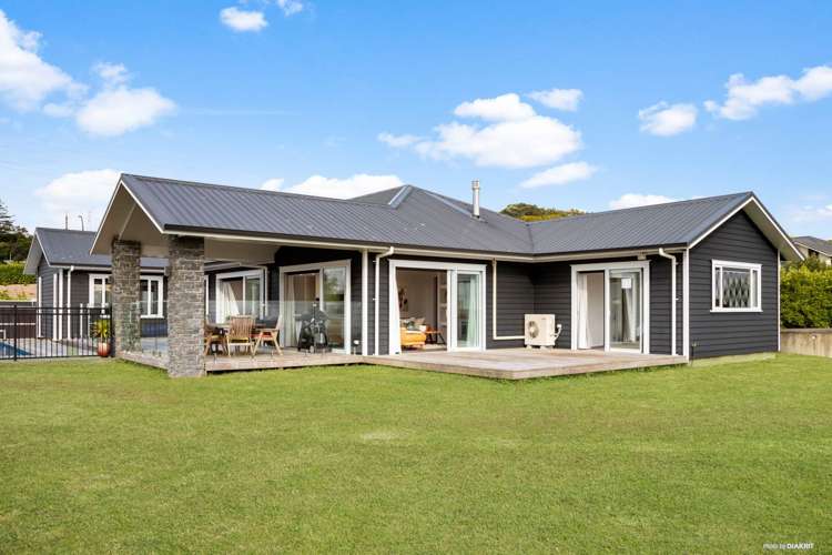 21 Lawrence Carter Drive Bombay_29