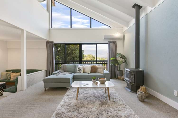 2/75 Cliff View Drive Green Bay_1