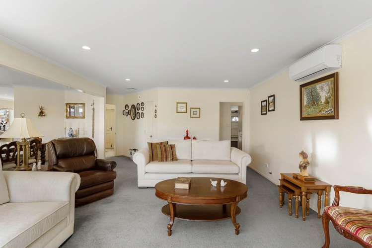 210 Hill Road The Gardens_4