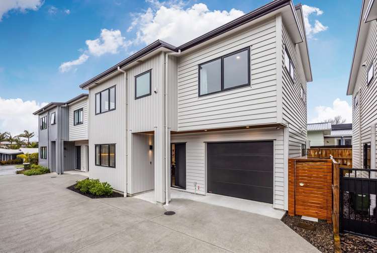 9B Totara Grove Hillcrest_6