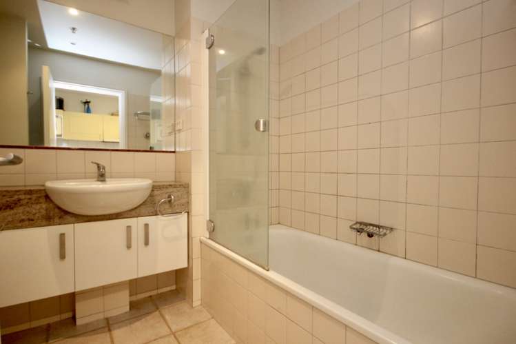 805/22 Nelson Street Auckland Central_12