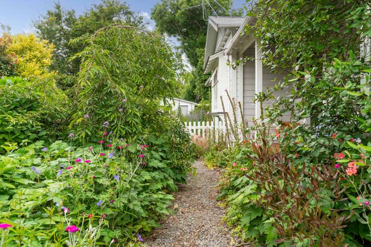 270 High Street North Carterton_1