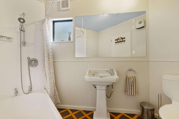 20b Watts Road Fernhill/Sunshine Bay_20