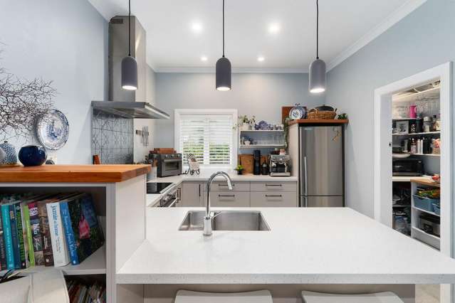 19 Clifton Avenue Carterton_4