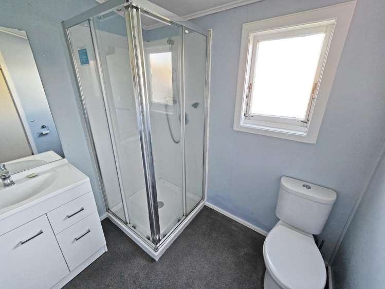 84 Mein Street Newtown_11