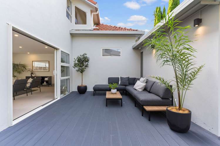 1/15 Sylvan Park Avenue Milford_36