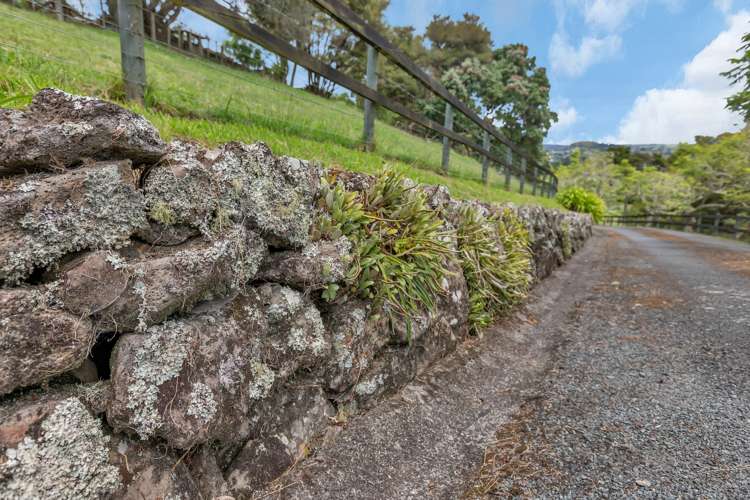 63 Memorial Drive Parahaki_26