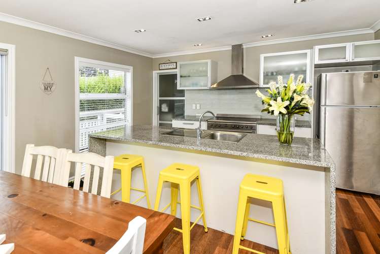 8 Rewa Road Maraetai_10