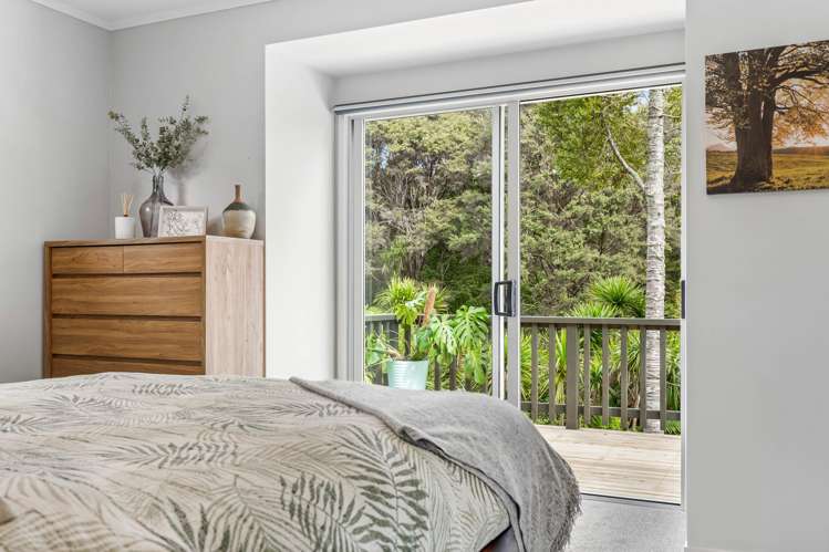 43 Onedin Place Titirangi_12