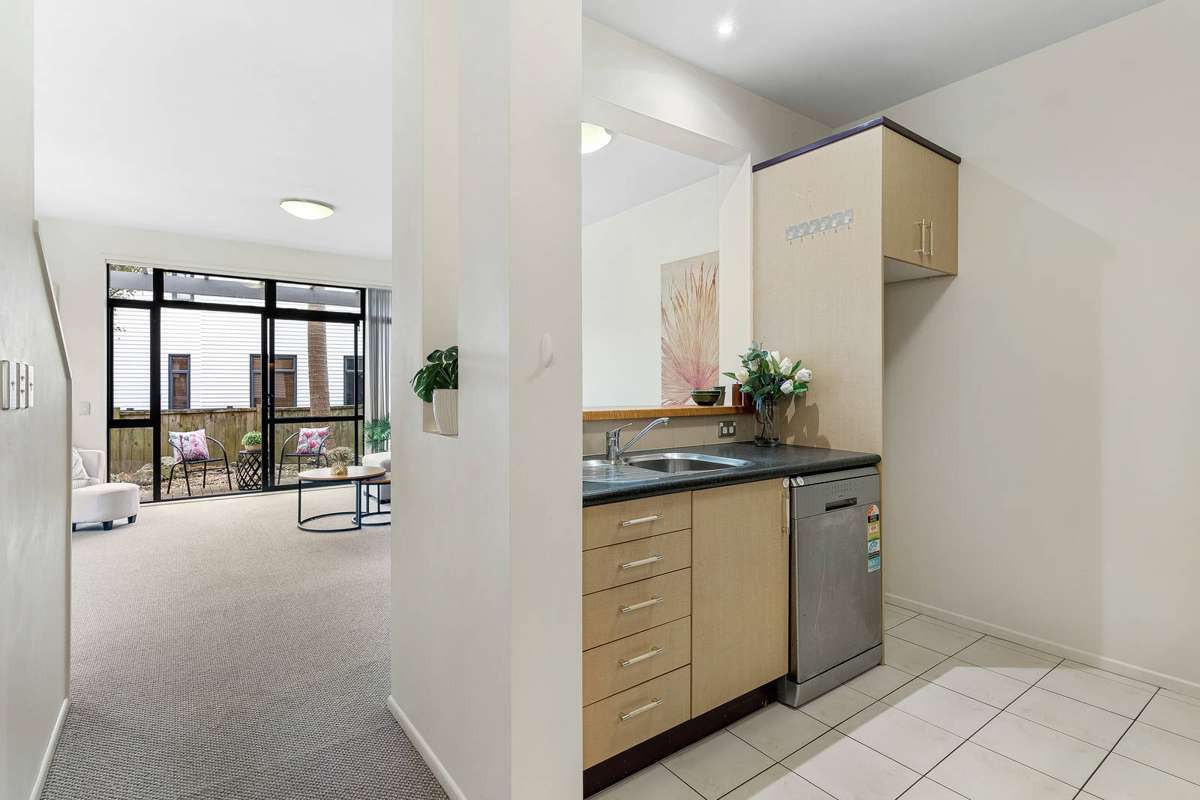 118/2 Armoy Drive_5