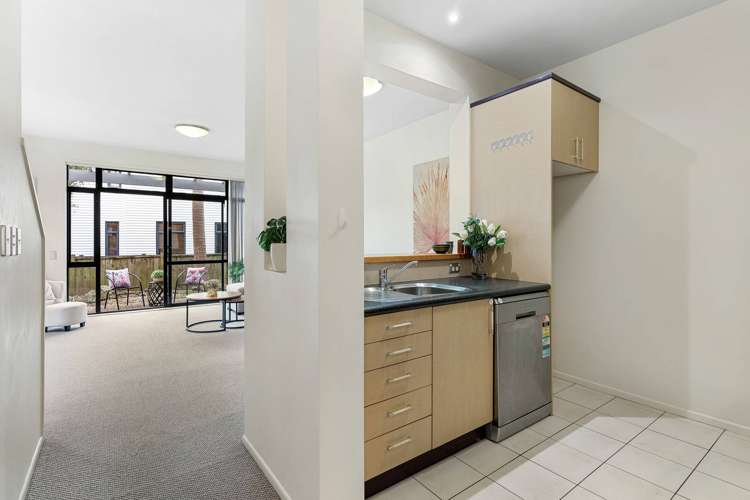 118/2 Armoy Drive East Tamaki_9