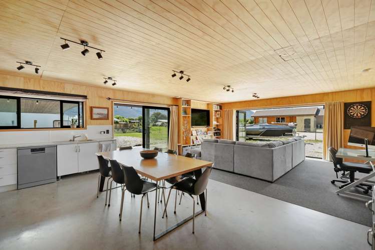 16 Lochburn Avenue Glenorchy_8