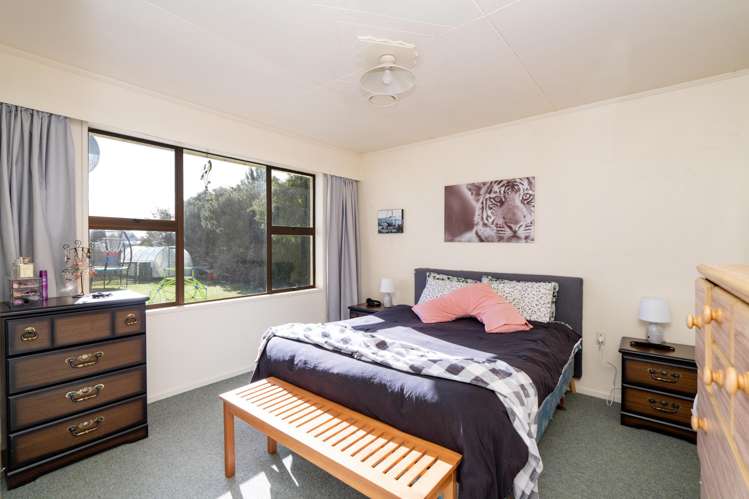 9 Russell Esplanade Otautau_9