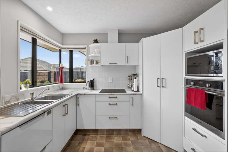 111 Inwoods Close Parklands_16