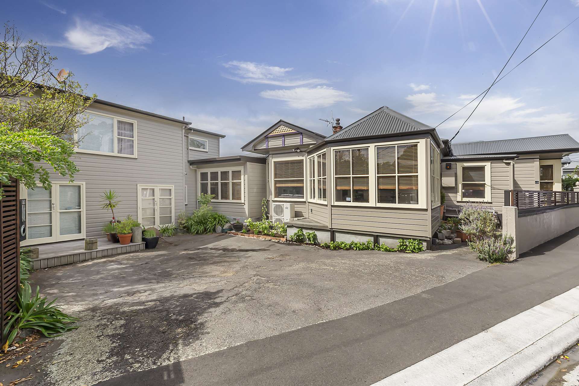 57 Queens Drive Lyall Bay_0