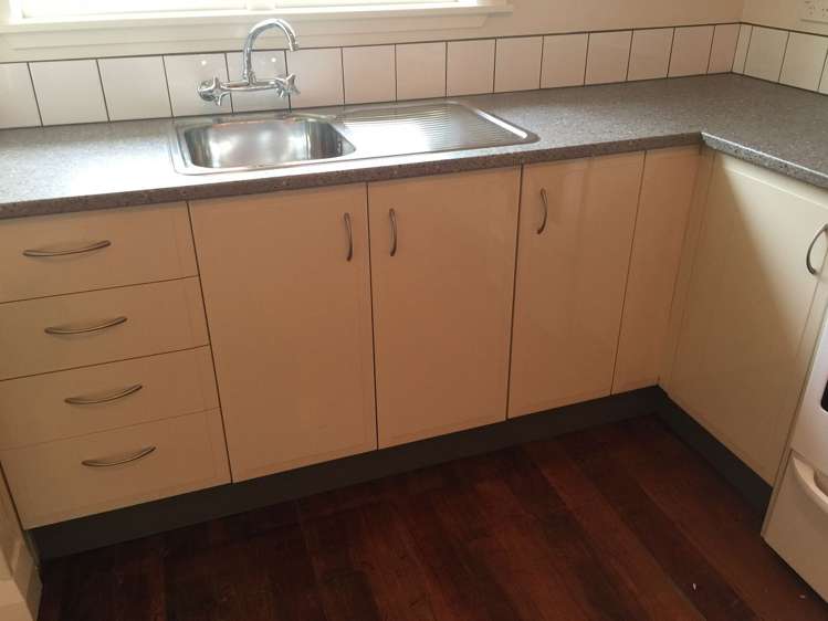 36 Vivian Street Solway_16