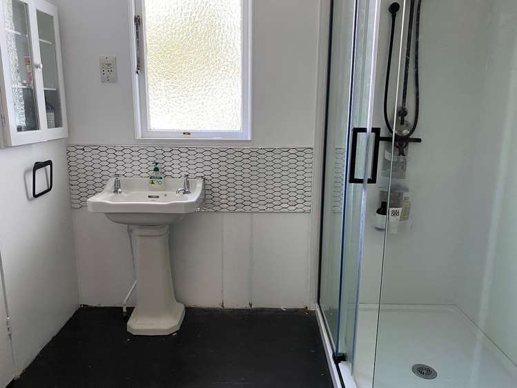 28 Harrington Street Lawrence_3