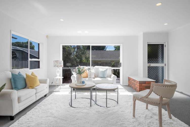 2/8 Kaipatiki Road Glenfield_4