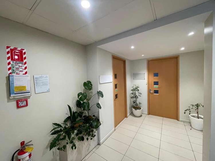 B/20 Northcroft Street Takapuna_5