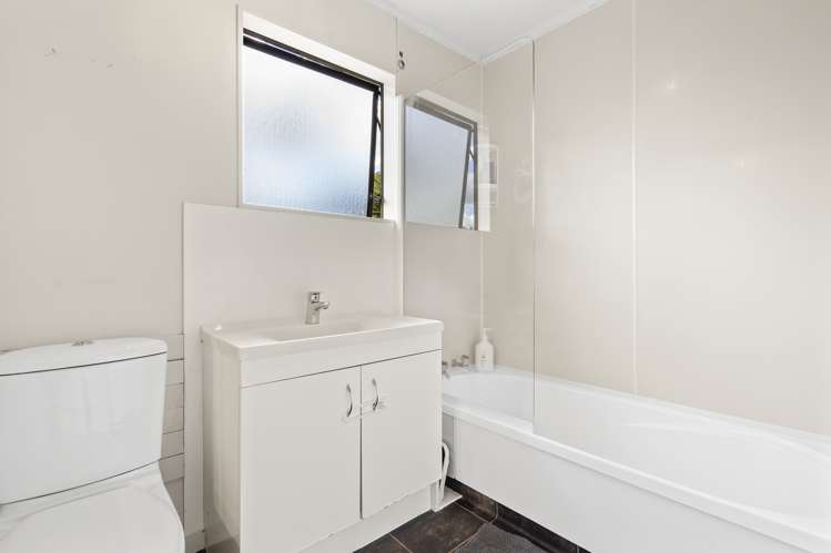 99 Tennyson Street Leamington_14