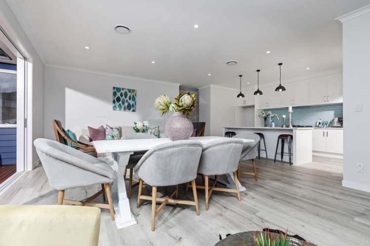 6 Percival Lane Silverdale_10