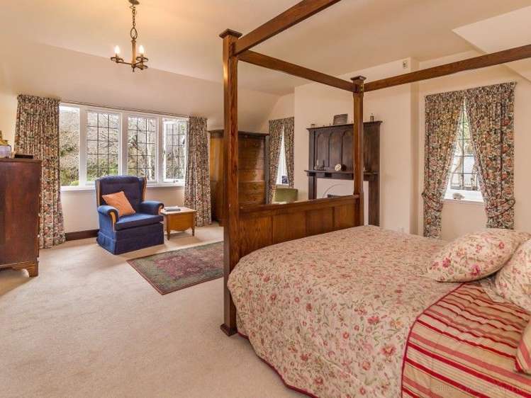 56 Barton Road Heretaunga_15