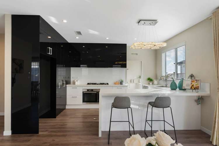 24 Mackay Drive Greenhithe_7