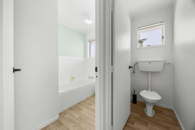 1/112 Prince Regent Drive Half Moon Bay_10