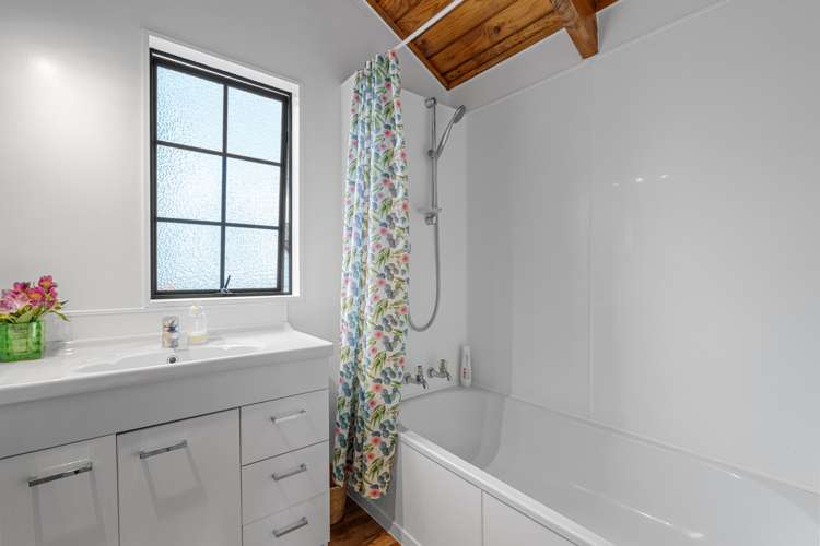 68a Hammond Street Hairini_7