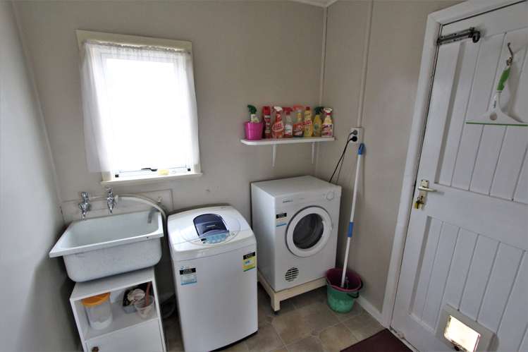 4 Esk Crescent Tokoroa_16