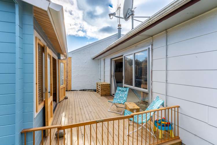 2/290b Main Highway Otaki_12