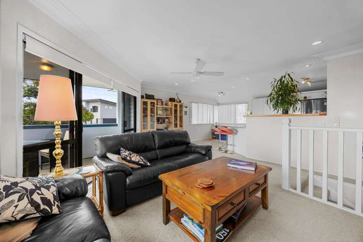 1/43 Devon Road Bucklands Beach_11