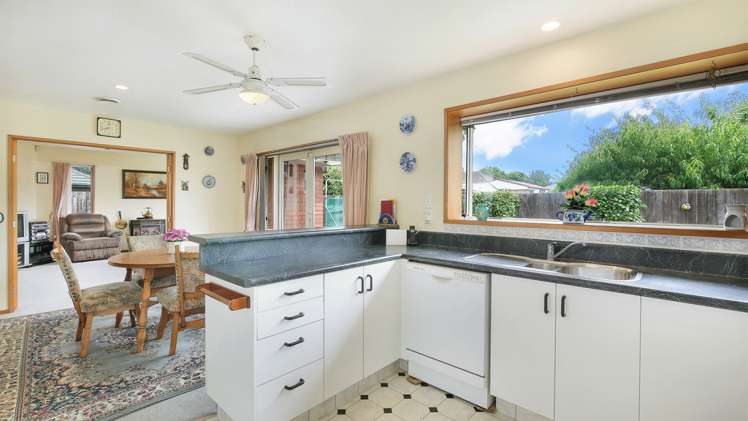 2/128 Yaldhurst Road Sockburn_10