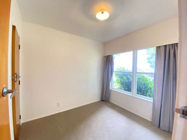 1/36 Girrahween Drive Totara Vale_4