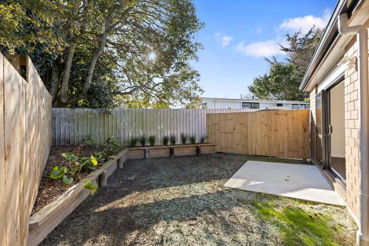 1-2/23 Aileen Place Nawton_13