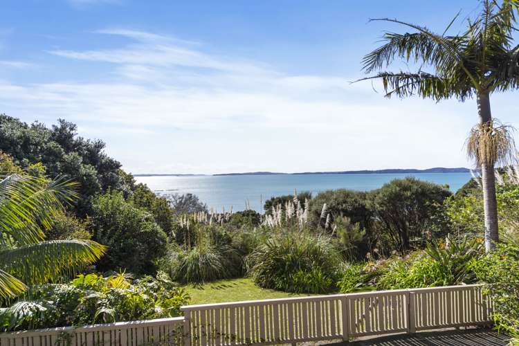 10 Craig Road Maraetai_31