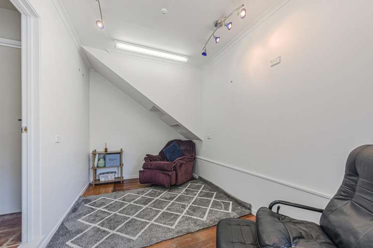 8b Tuckett Place Enner Glynn_15