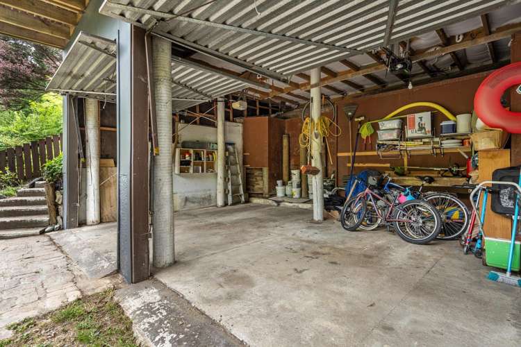 69 Murphy Street Toi Toi_21