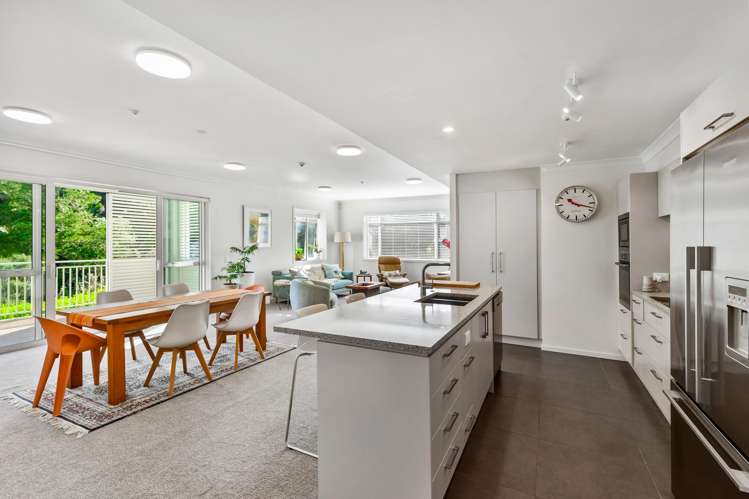 90 Eaves Bush Parade Orewa_12