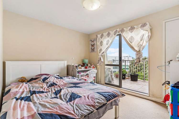 4D/20 Morning Star Place Mt Albert_9